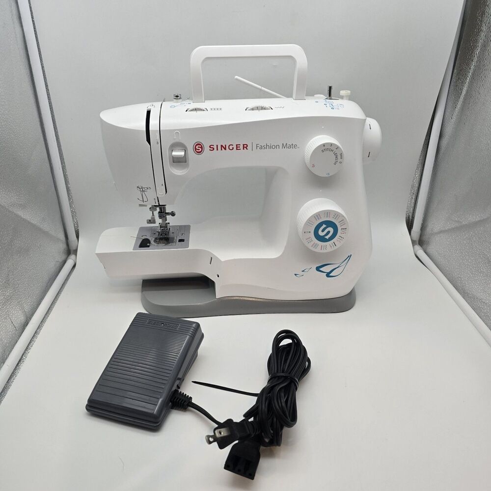 Singer Fashion Mate 3342 Sewing Machine w/ Foot Pedal & Accessories Tested